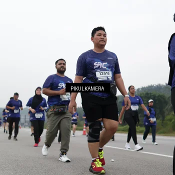 Runner Photo 7499611