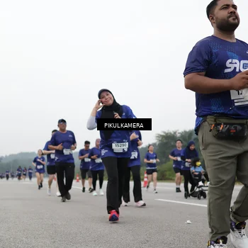 Runner Photo 7499617