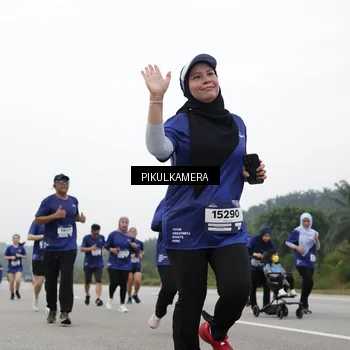 Runner Photo 7499626