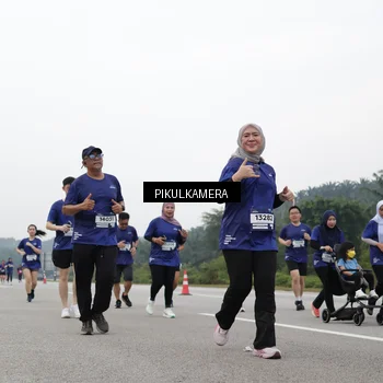Runner Photo 7499629