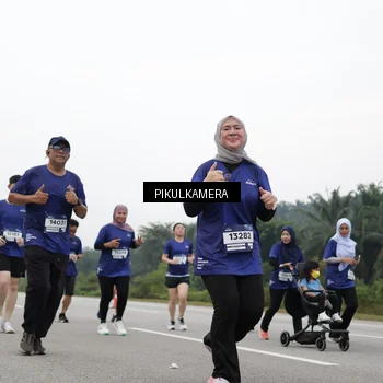 Runner Photo 7499632