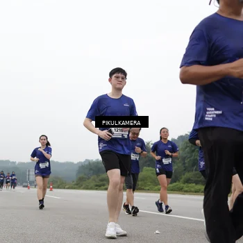 Runner Photo 7499643