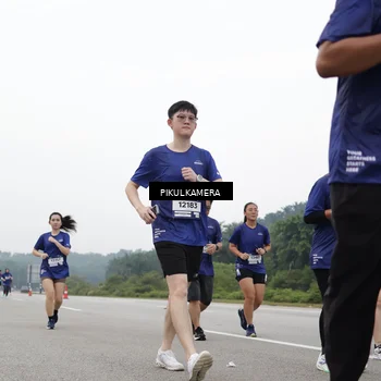 Runner Photo 7499644