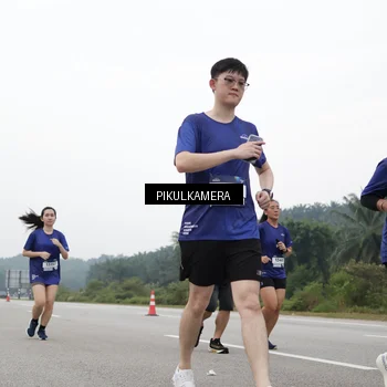 Runner Photo 7499651