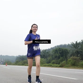 Runner Photo 7499653