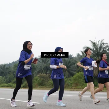 Runner Photo 7499672