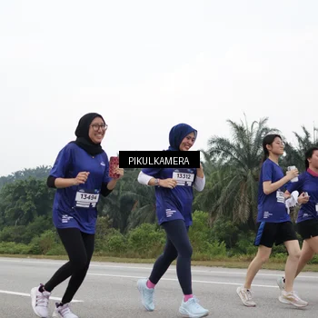 Runner Photo 7499673