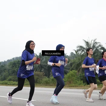 Runner Photo 7499676