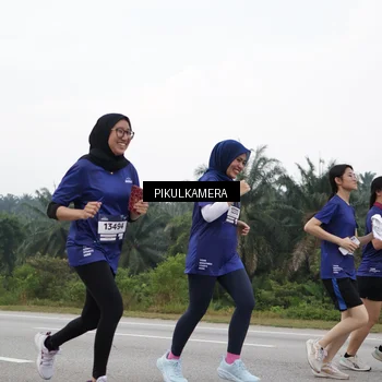 Runner Photo 7499679