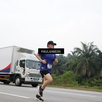 Runner Photo 7499703