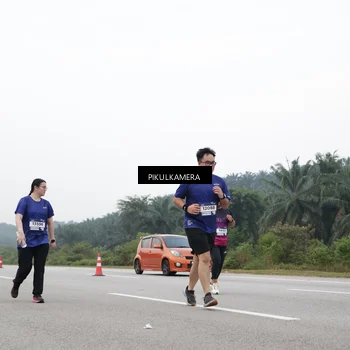 Runner Photo 7499711