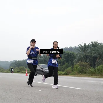 Runner Photo 7499731