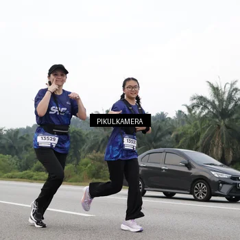 Runner Photo 7499743
