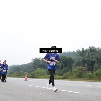 Runner Photo 7499744