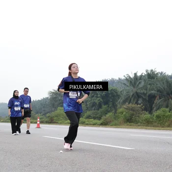 Runner Photo 7499750