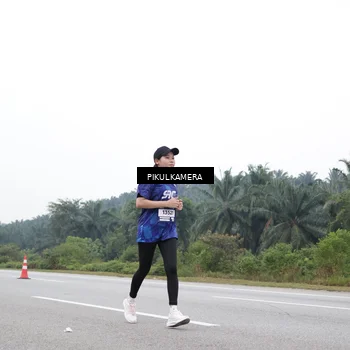 Runner Photo 7499751