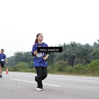Runner Photo 7499755
