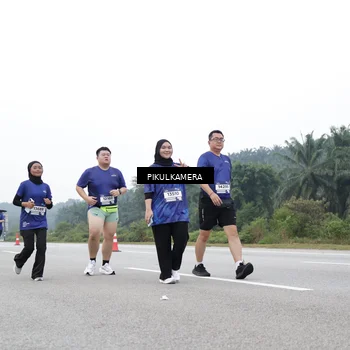Runner Photo 7499759