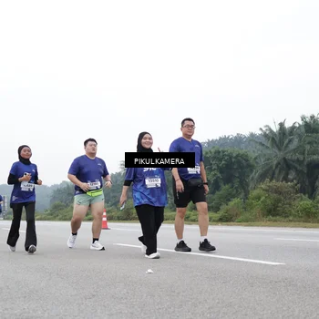 Runner Photo 7499760