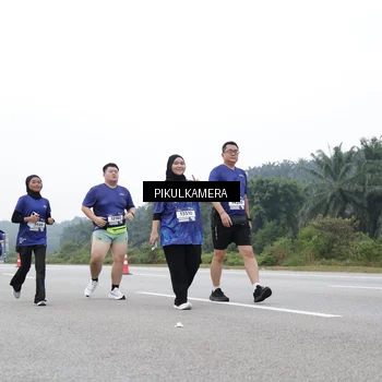 Runner Photo 7499761