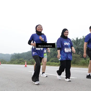 Runner Photo 7499769