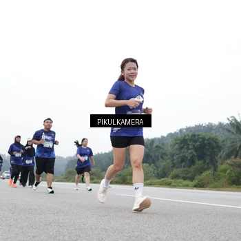 Runner Photo 7499774