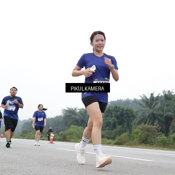 Runner Photo 7499778