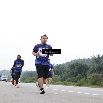 Runner Photo 7499782