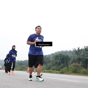 Runner Photo 7499786