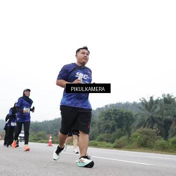 Runner Photo 7499788