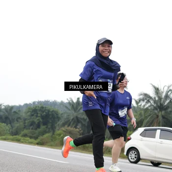 Runner Photo 7499799