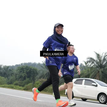 Runner Photo 7499800