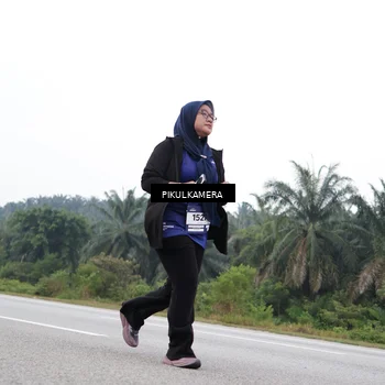 Runner Photo 7499811