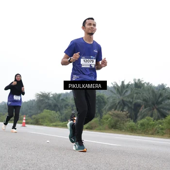 Runner Photo 7499813