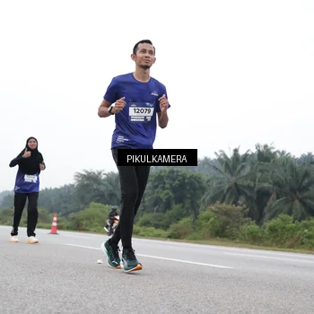 Runner Photo 7499814