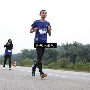 Runner Photo 7499815
