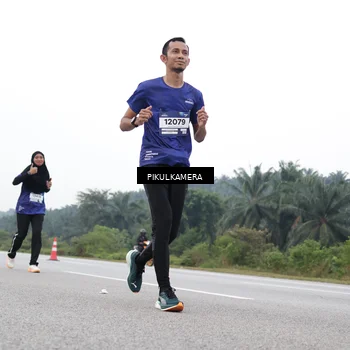 Runner Photo 7499816