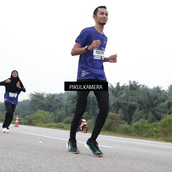 Runner Photo 7499819