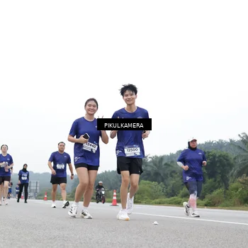 Runner Photo 7499842