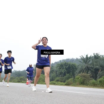 Runner Photo 7499843