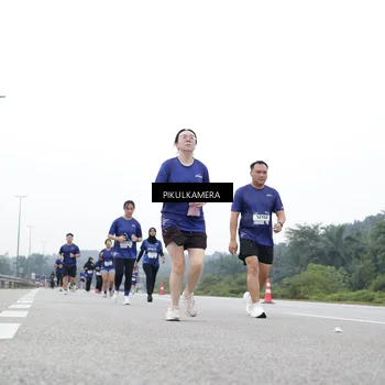 Runner Photo 7499856