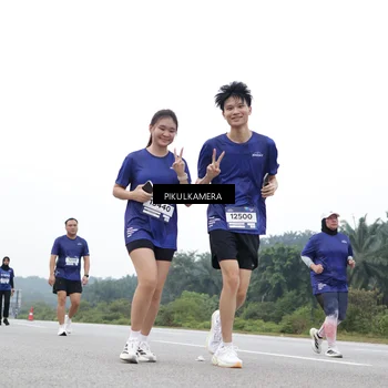 Runner Photo 7499857