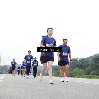 Runner Photo 7499863