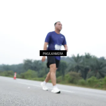 Runner Photo 7499874