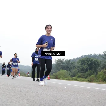 Runner Photo 7499877
