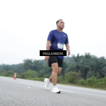 Runner Photo 7499879