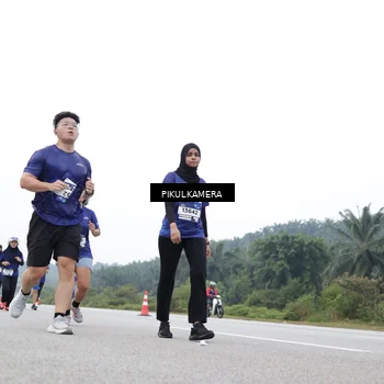 Runner Photo 7499888
