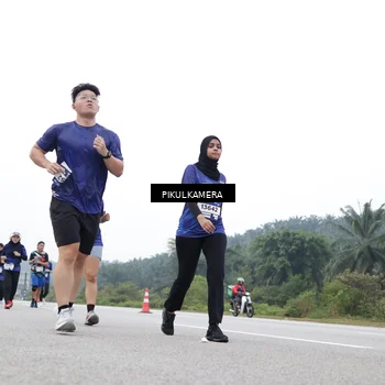 Runner Photo 7499889