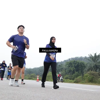 Runner Photo 7499890