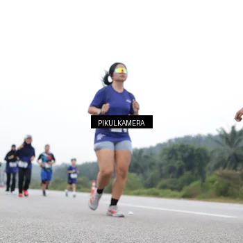 Runner Photo 7499900